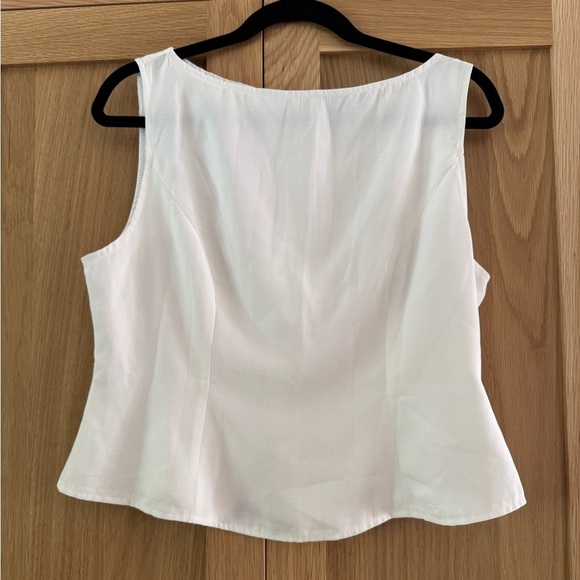Cider White Fitted Sleeveless Tank Top - Picture 2 of 4